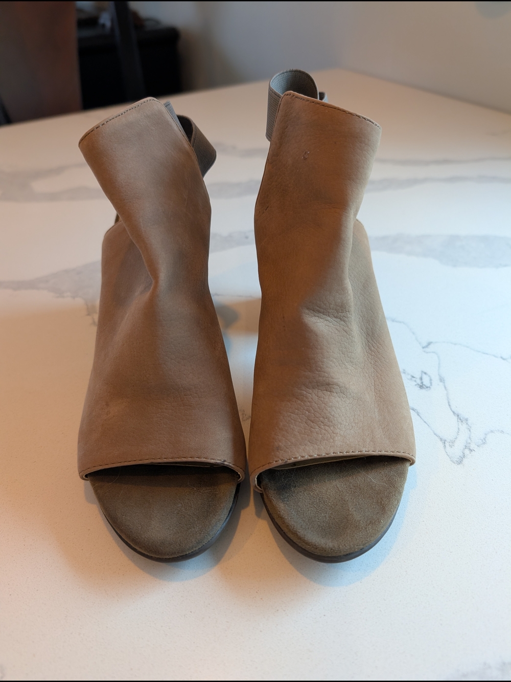 Kenneth Cole Reaction Women’s Open-Toe Mules in Taupe